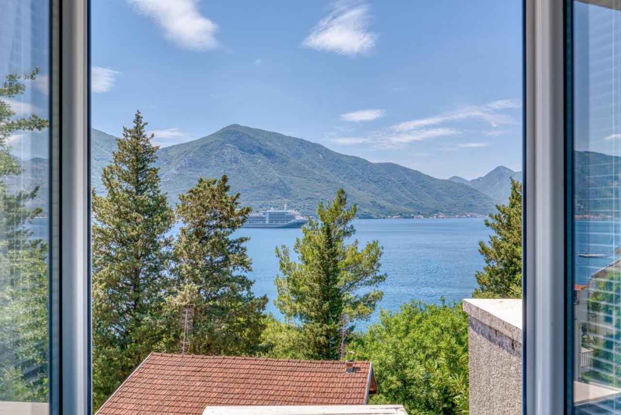 Apartment Elegant Kotor Exterior photo